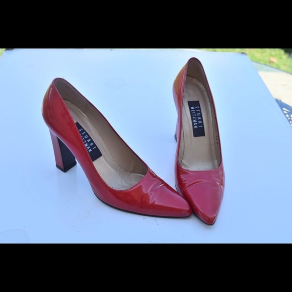 Stuart Weitzman patent pumps - Picture 1 of 8